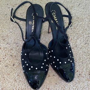CHANEL heels